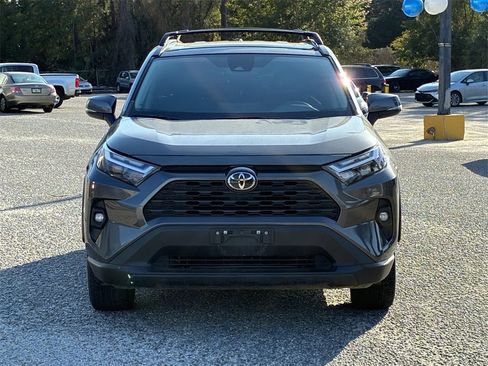 Used 2023 Toyota RAV4 XLE Premium image 7