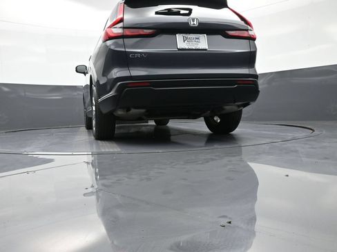 Certified 2024 Honda CR-V EX image 31