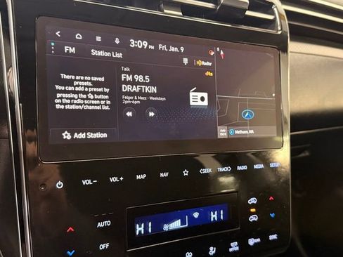 Used 2024 Hyundai Tucson Blue image 29