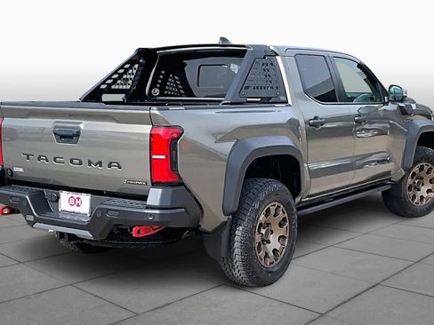 Used 2024 Toyota Tacoma 4x4 Double Cab Hybrid image 12