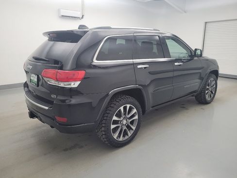 Used 2018 Jeep Grand Cherokee Overland AWD/4WD image 10