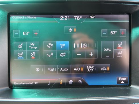 Used 2014 Ford Explorer Limited w/ Equipment Group 302A FWD image 18