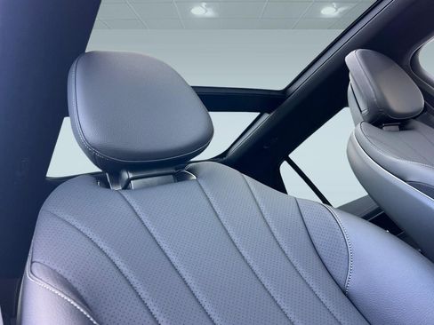 New 2026 Mercedes-Benz EQE 320 4MATIC SUV image 21
