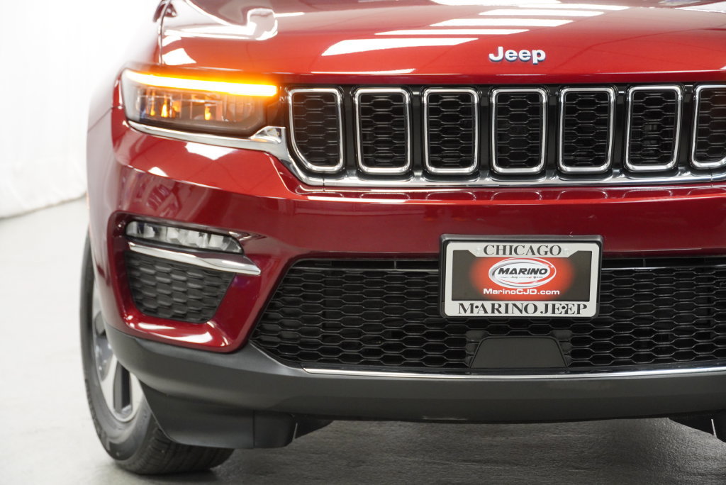 Used 2024 Jeep Grand Cherokee Limited 4xe AWD/4WD image 11