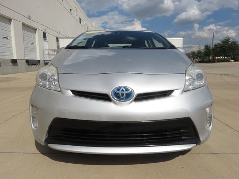 Used 2013 Toyota Prius Two FWD image 7
