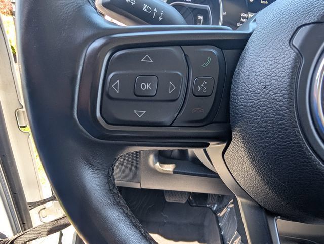 Used 2022 Jeep Gladiator Sport AWD/4WD image 11