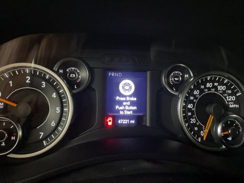 Used 2022 RAM 5500 Tradesman AWD/4WD image 10