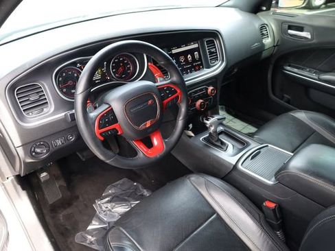 Used 2018 Dodge Charger GT image 11