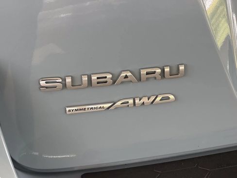 Used 2019 Subaru Crosstrek 2.0i Premium AWD/4WD image 12
