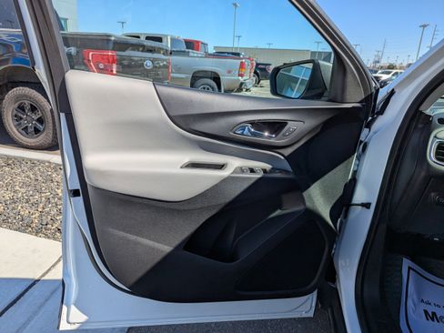 Certified 2021 Chevrolet Equinox LS w/ LS Convenience Package image 10