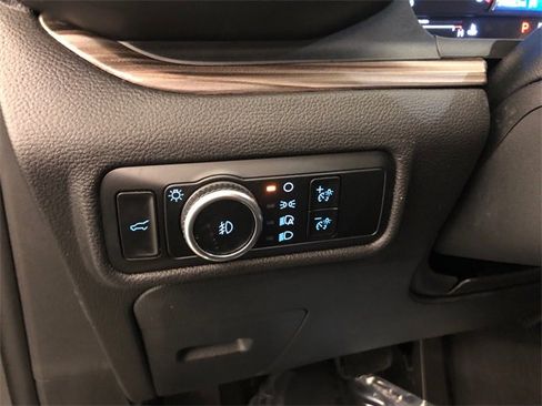 Used 2023 Ford Explorer Limited w/ Limited Technology Package image 19