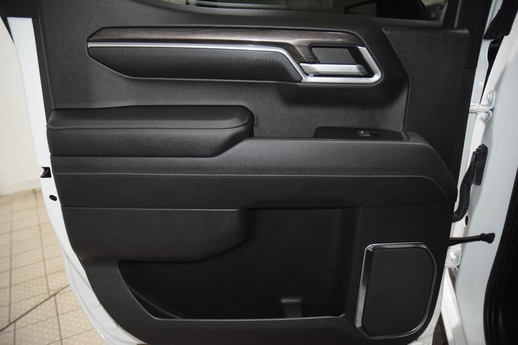 Used 2022 Chevrolet Silverado 1500 LTZ AWD/4WD image 49