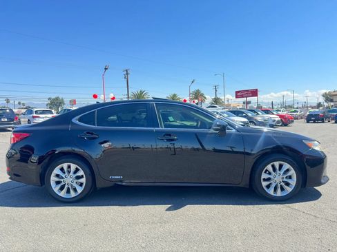 Used 2013 Lexus ES 300h w/ Luxury Pkg FWD image 11