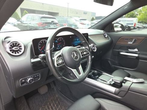 Used 2021 Mercedes-Benz GLA 250 4MATIC image 5