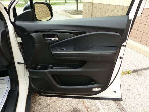 Used 2018 Honda Ridgeline RTL-E image 45