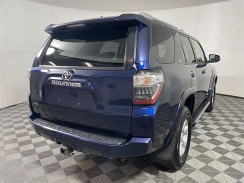 Certified 2018 Toyota 4Runner SR5 Premium AWD/4WD image 7