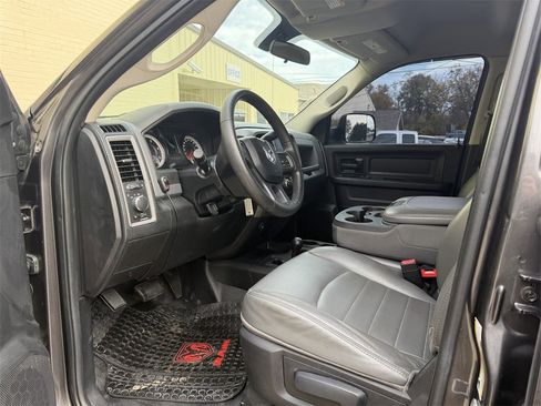 Used 2015 RAM 2500 Tradesman image 10