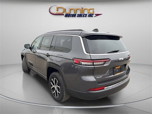 Used 2024 Jeep Grand Cherokee L Limited image 2