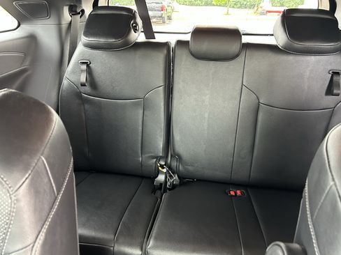 Used 2023 Toyota Sienna XSE AWD/4WD image 22