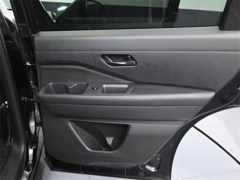 Used 2024 Nissan Pathfinder SV w/ Lighting Package (N92) image 29