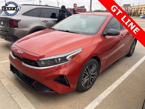 Used 2023 Kia Forte GT-Line w/ GT-Line Premium Package image 2