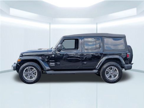 Used 2022 Jeep Wrangler Unlimited Sahara image 2