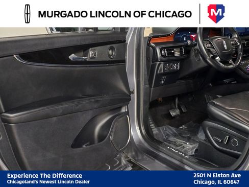 Used 2021 Lincoln Nautilus Reserve w/ Monochromatic Package image 14