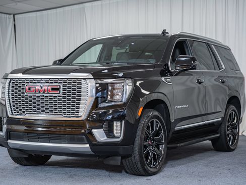 Used 2024 GMC Yukon Denali w/ Max Trailering Package AWD/4WD image 3
