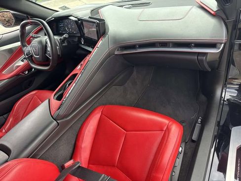 Used 2022 Chevrolet Corvette Stingray Preferred Conv w/ Z51 Performance Package RWD image 12