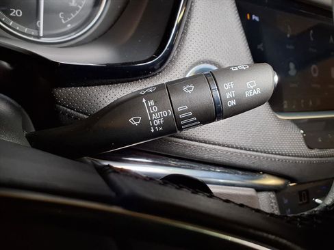 Certified 2023 Cadillac XT5 Premium Luxury image 10