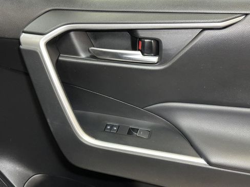 Used 2023 Toyota RAV4 XLE Premium image 38