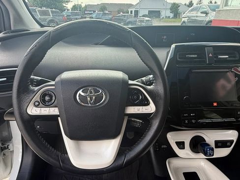 Used 2016 Toyota Prius Four w/ Advanced Technology Package FWD image 14