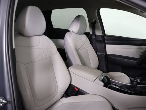 Certified 2025 Hyundai Tucson SE AWD/4WD image 24