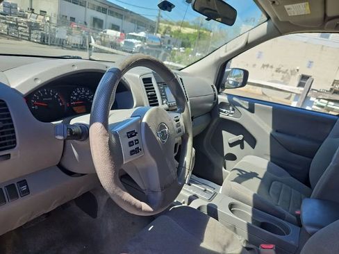 Used 2018 Nissan Frontier S RWD image 12