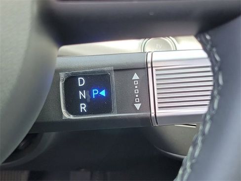 New 2025 Hyundai Kona SEL image 7