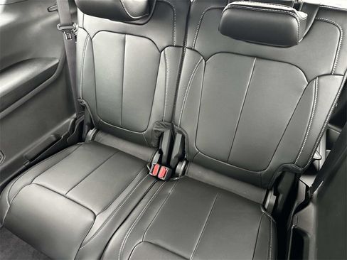 New 2025 Jeep Grand Cherokee L Limited image 10