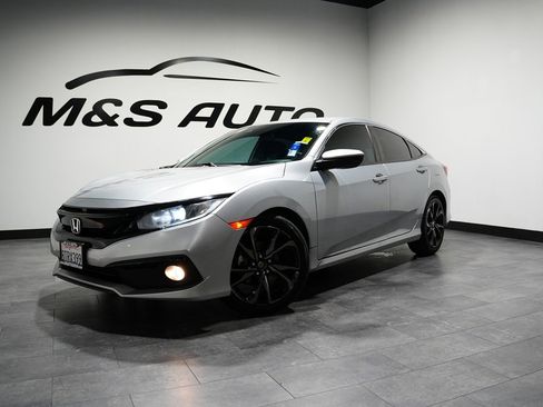 Used 2020 Honda Civic Sport image 2