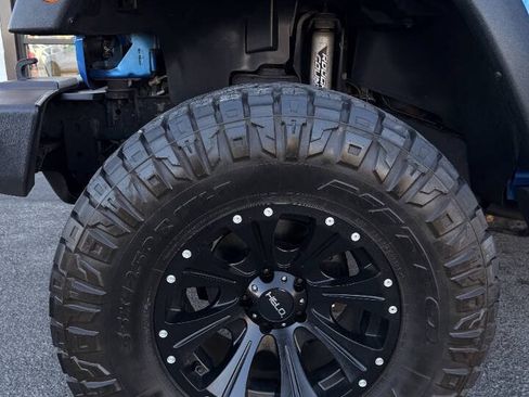 Used 2016 Jeep Wrangler Unlimited Sport w/ Quick Order Package 24S AWD/4WD image 8