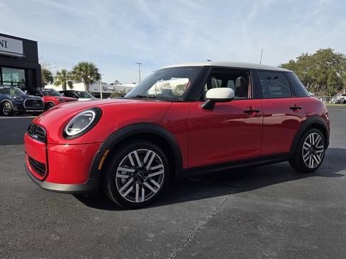 New 2026 MINI Cooper 4-Door Hardtop FWD image 3