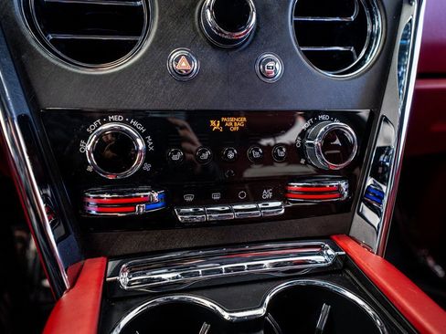 Used 2022 Rolls-Royce Cullinan image 51