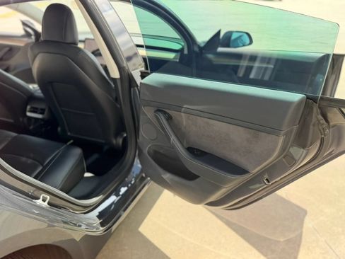 Used 2022 Tesla Model 3 Long Range AWD/4WD image 21