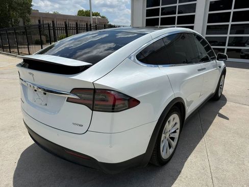 Used 2018 Tesla Model X 100D AWD/4WD image 6