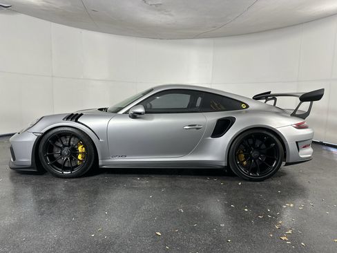 Used 2019 Porsche 911 GT3 RS image 5