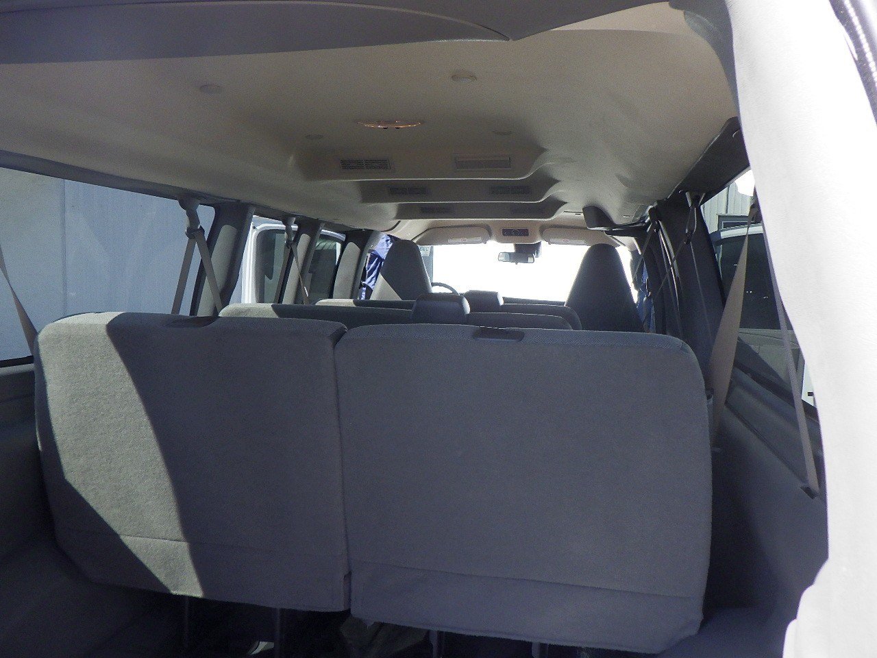 Used 2025 GMC Savana 3500 LT w/ LT Preferred Equipment Group RWD image 6