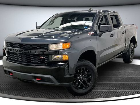 Used 2022 Chevrolet Silverado 1500 Custom Trail Boss AWD/4WD image 3
