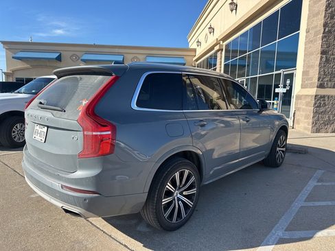 Used 2020 Volvo XC90 T5 Momentum image 6