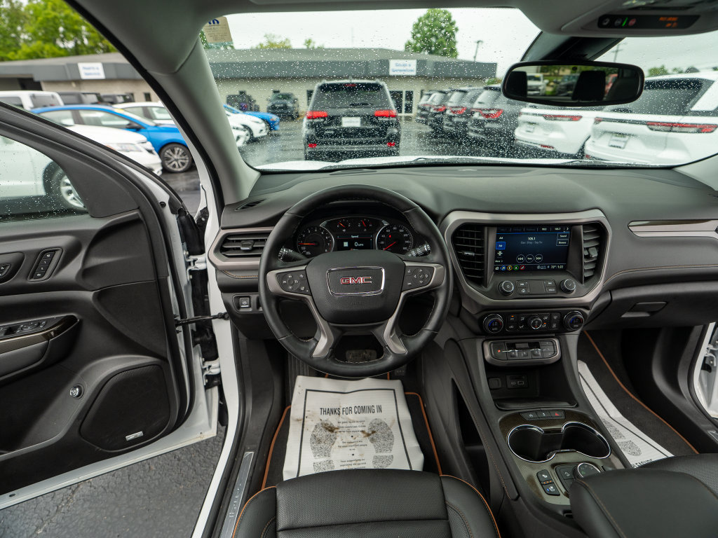Used 2023 GMC Acadia AT4 w/ Preferred Package AWD/4WD image 22