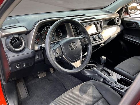 Used 2016 Toyota RAV4 LE image 13