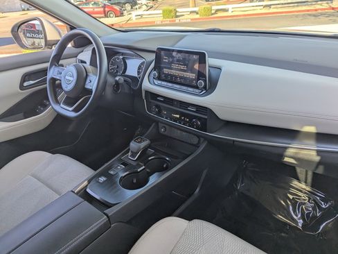 Certified 2024 Nissan Rogue SV image 13