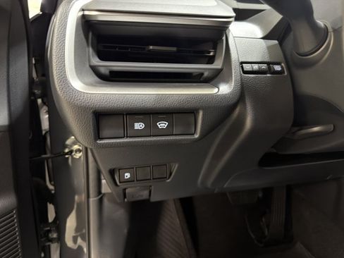 Used 2026 Toyota Prius LE FWD image 35